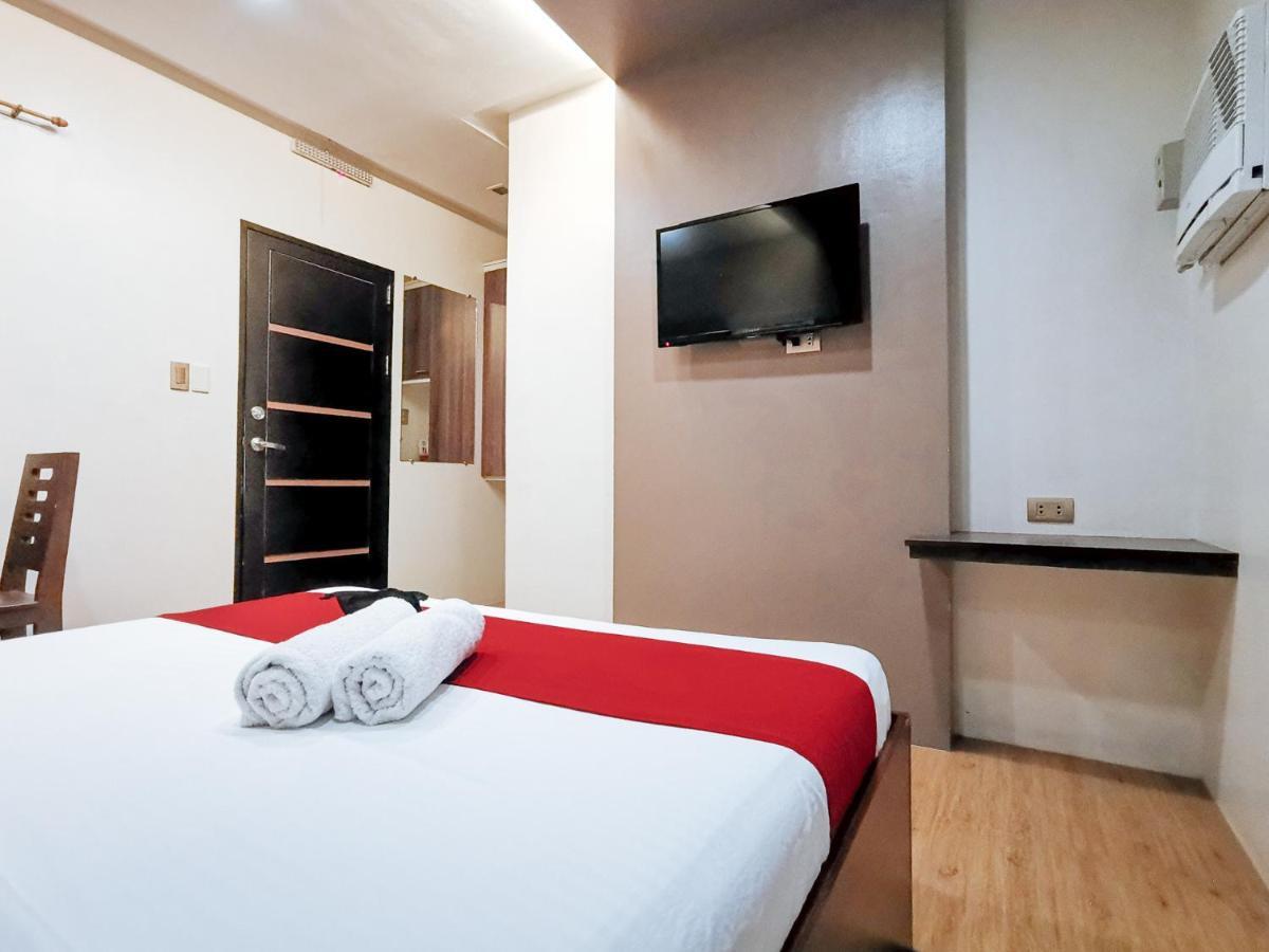 Hotel Reddoorz Plus Near Robinsons Place Gensan General Santos City Esterno foto