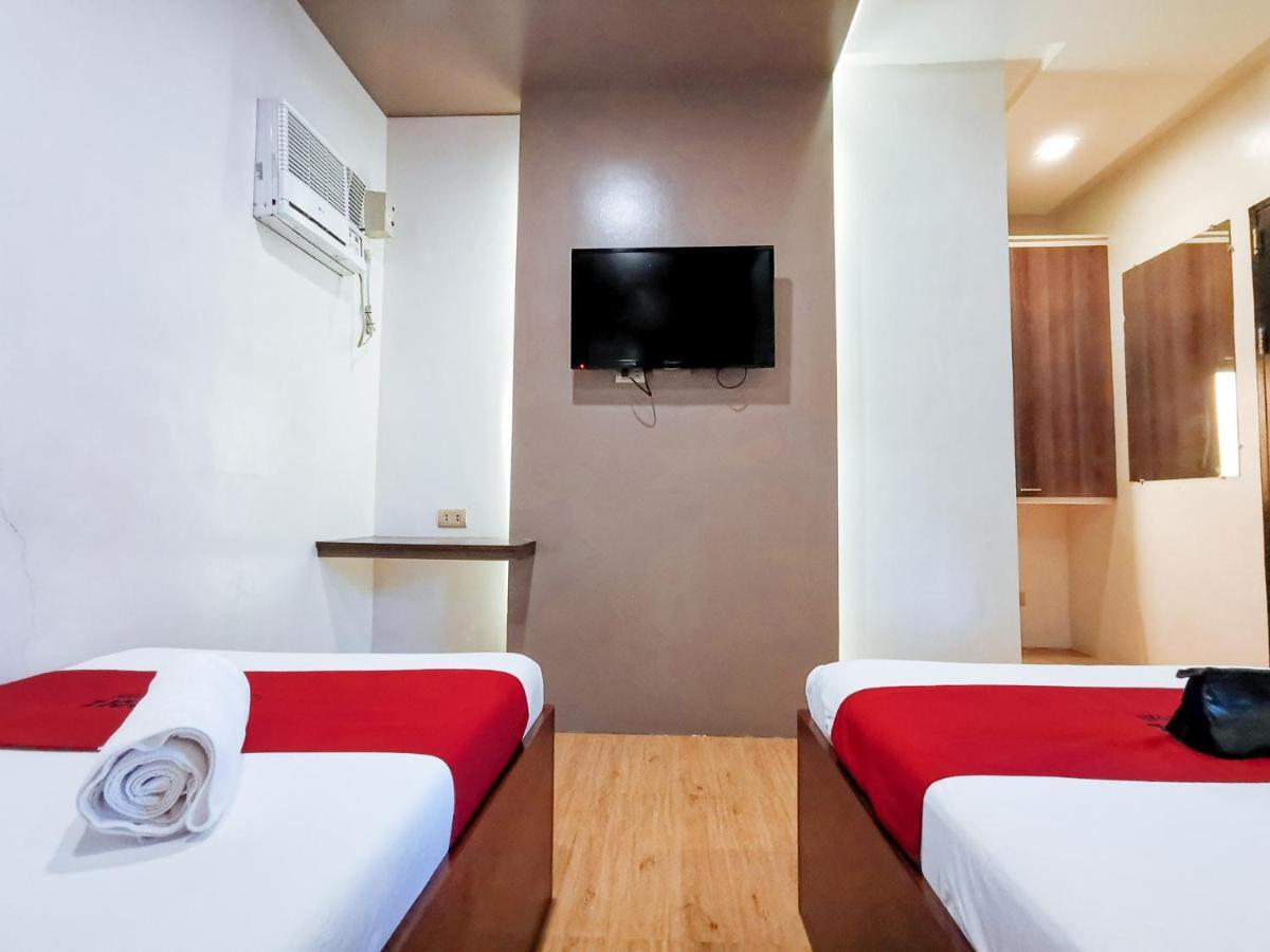 Hotel Reddoorz Plus Near Robinsons Place Gensan General Santos City Esterno foto