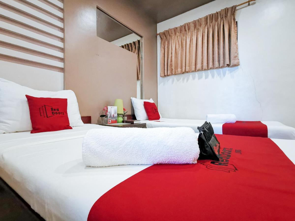 Hotel Reddoorz Plus Near Robinsons Place Gensan General Santos City Esterno foto