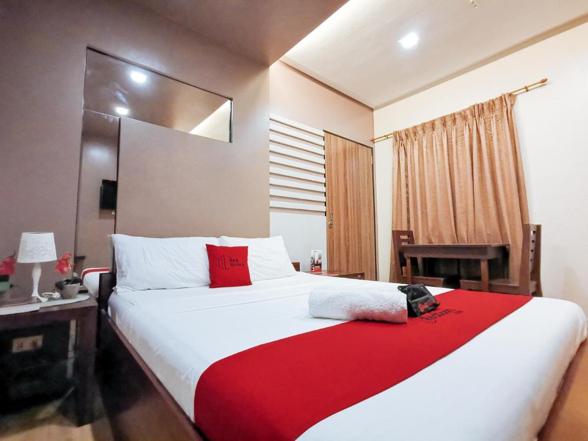 Hotel Reddoorz Plus Near Robinsons Place Gensan General Santos City Esterno foto